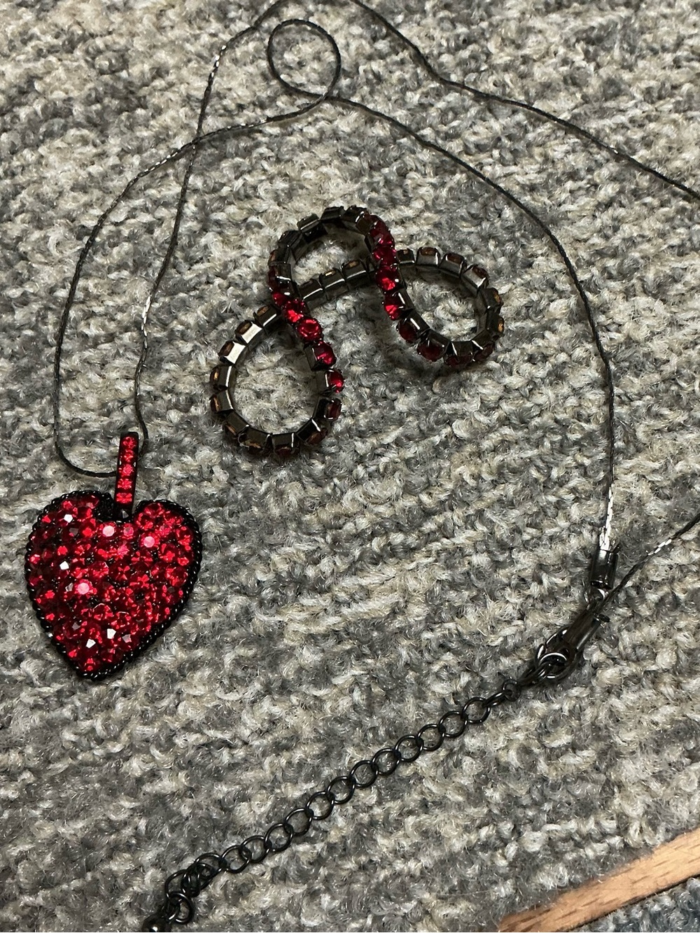 Red Black Pave Rhinestone Heart Necklace Stretch Bracelet